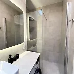 New 59 Sqm Luxury With Free Parking Апартаменти *