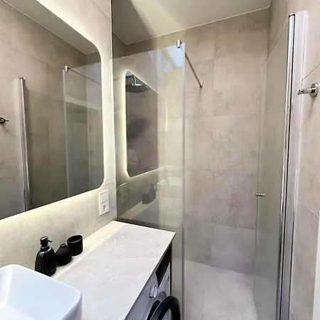 New 59 Sqm Luxury With Free Parking דירה *