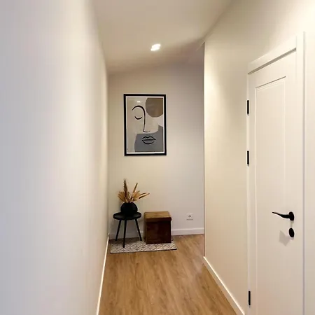 New 59 Sqm Luxury With Free Parking דירה *